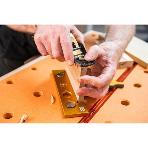 UJK MFT asztal kampós ütköző